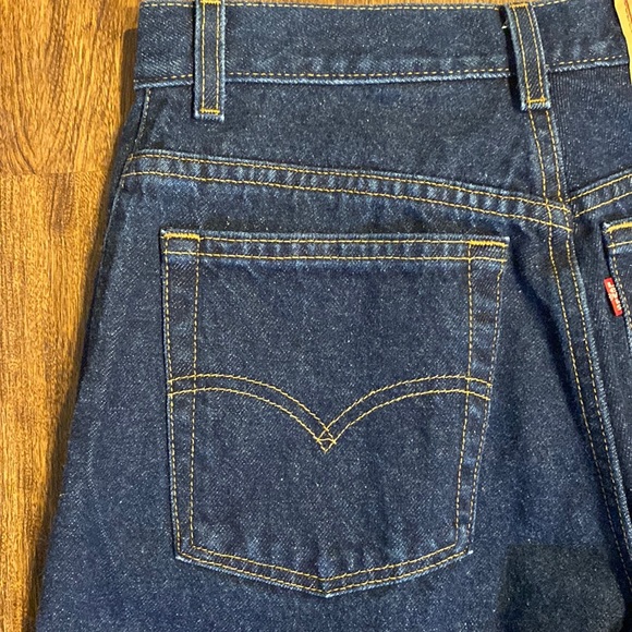 Vintage Levi 550 Relaxed Fit Tapered Leg High Waisted Dark Wash Mom Jeans-28X28 - Picture 14 of 16